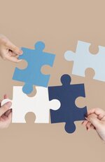 hands_holding_puzzle_business_problem_solving_concept_1_1024_800