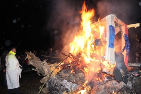 Queima do Velho 1 modified